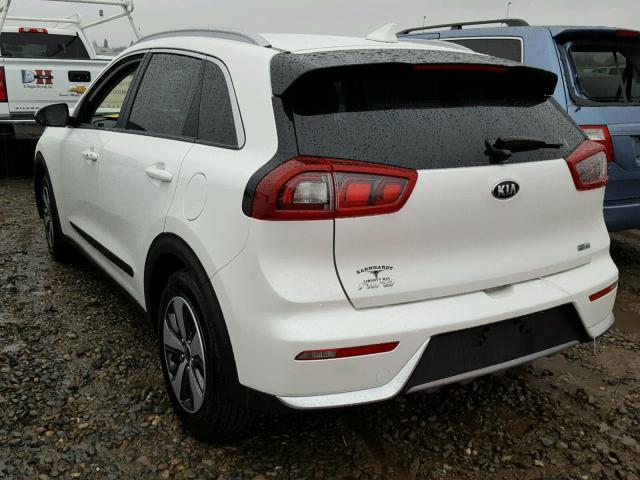 KNDCB3LC0H5085063 - 2017 KIA NIRO FE WHITE photo 3