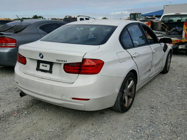 WBA3B1C59DF461685 - 2013 BMW 320 I WHITE photo 4