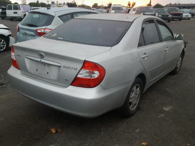 4T1BF32K82U034413 - 2002 TOYOTA CAMRY LE SILVER photo 4