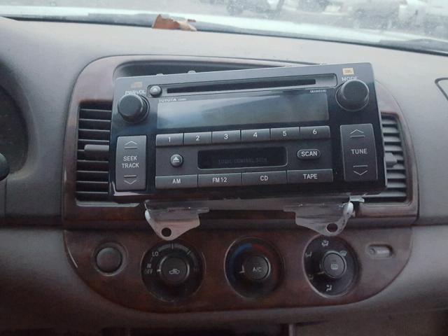 4T1BF32K82U034413 - 2002 TOYOTA CAMRY LE ვერცხლისფერი ფოტო 9