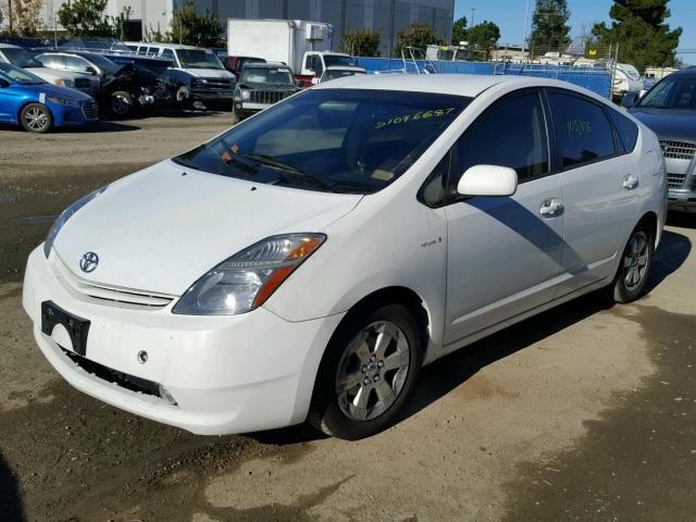 JTDKB20U953009867 - 2005 TOYOTA PRIUS WHITE photo 2