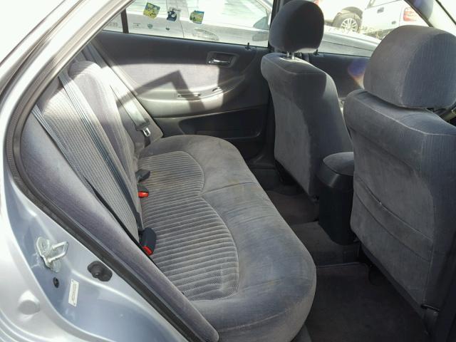 1HGCG5646WA232252 - 1998 HONDA ACCORD LX SILVER photo 6