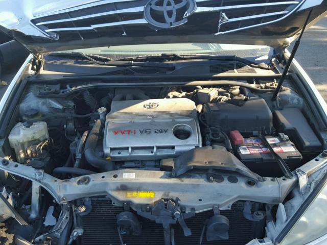 4T1BF30KX5U096399 - 2005 TOYOTA CAMRY LE ვერცხლისფერი ფოტო 7