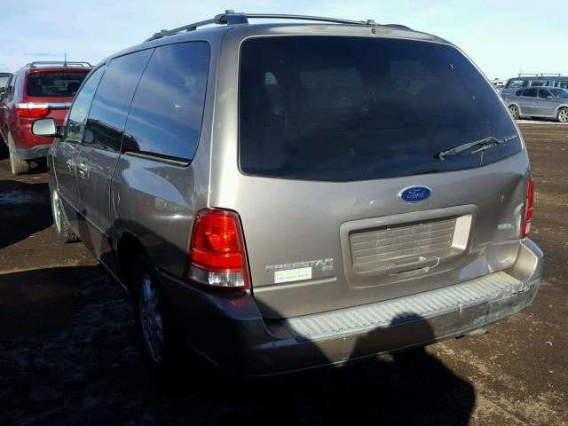 2FMZA52214BB21068 - 2004 FORD FREESTAR S GOLD photo 3