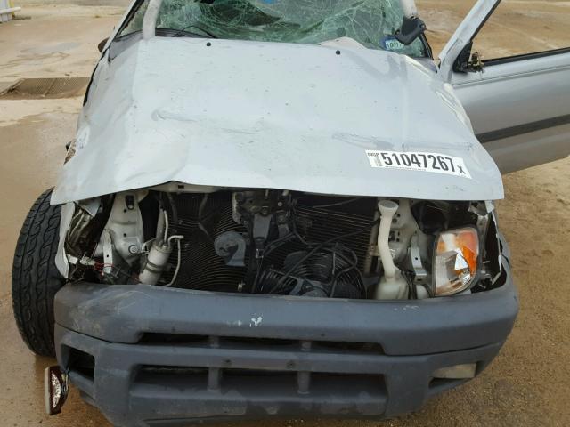 5N1ED28Y71C561226 - 2001 NISSAN XTERRA XE SILVER photo 7