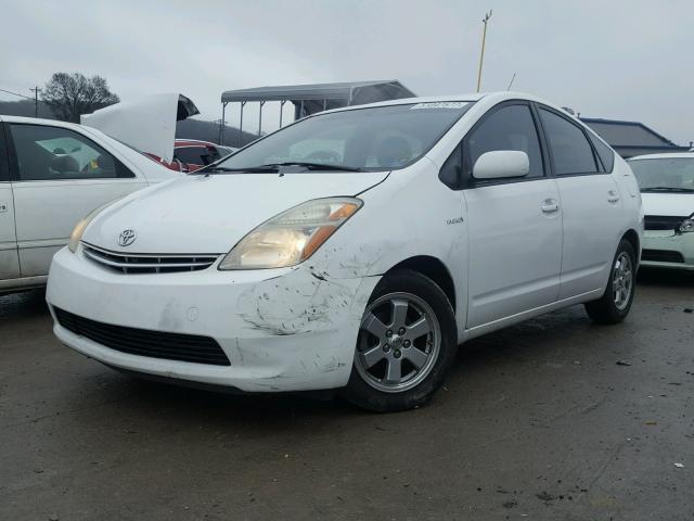 JTDKB20U277569886 - 2007 TOYOTA PRIUS WHITE photo 2