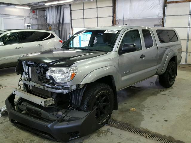 5TFUU4EN2FX114860 - 2015 TOYOTA TACOMA ACC SILVER photo 2