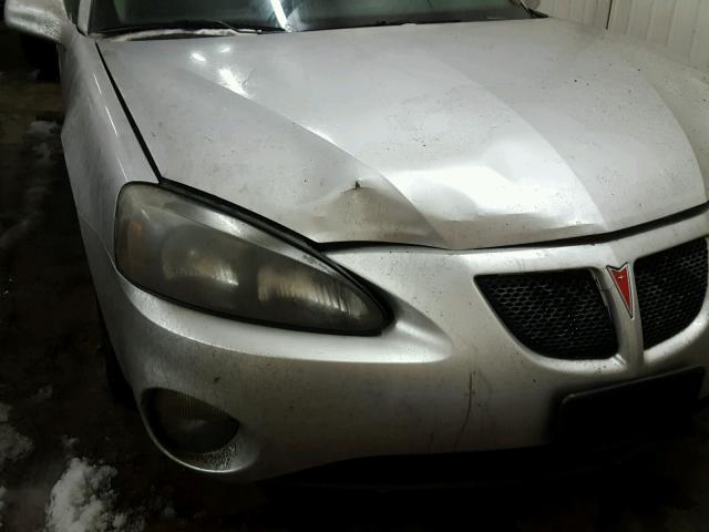 2G2WR524351342121 - 2005 PONTIAC GRAND PRIX 银色 照片 9