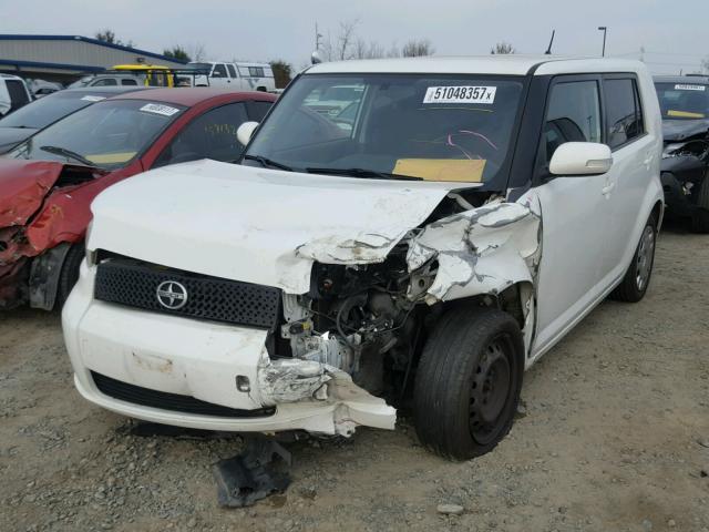 JTLKE50E681033646 - 2008 SCION XB WHITE photo 2