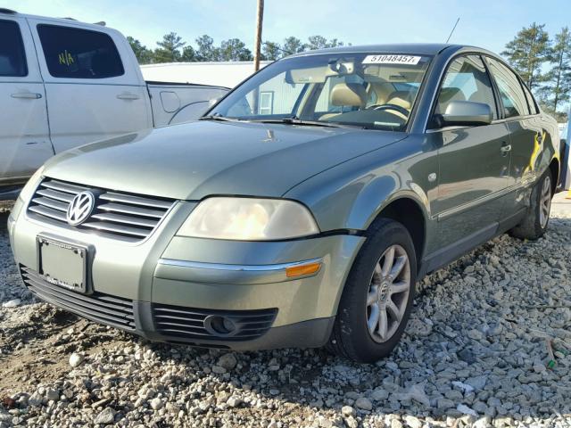 WVWRH63B44P098446 - 2004 VOLKSWAGEN PASSAT GLX GREEN photo 2
