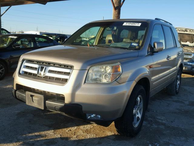 5FNYF28557B000083 - 2007 HONDA PILOT EXL BEIGE photo 2