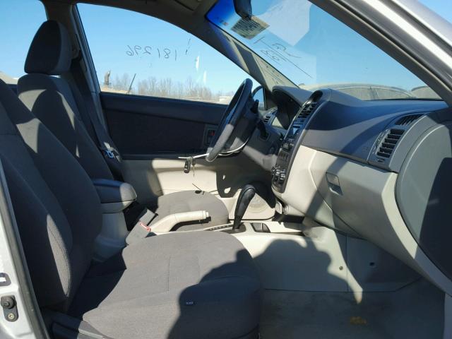 KNAFE161965309377 - 2006 KIA SPECTRA5 SILVER photo 5