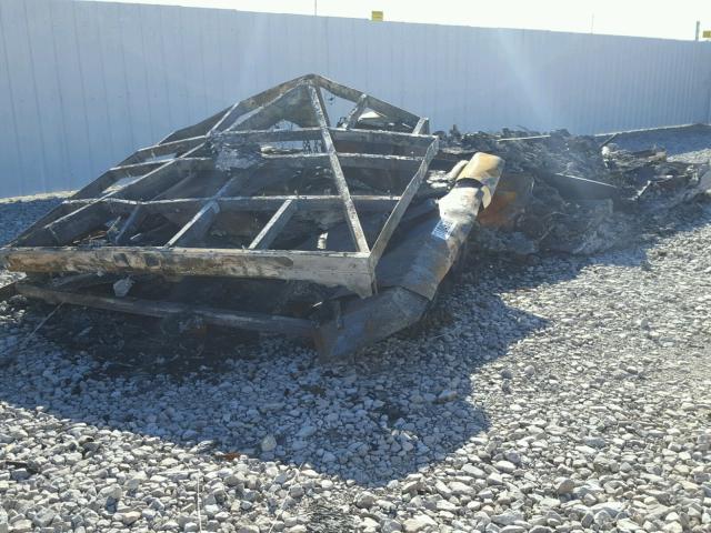 13SLD372531LA3806 - 2003 SUND HORSE TRLR Yanmış foto 4