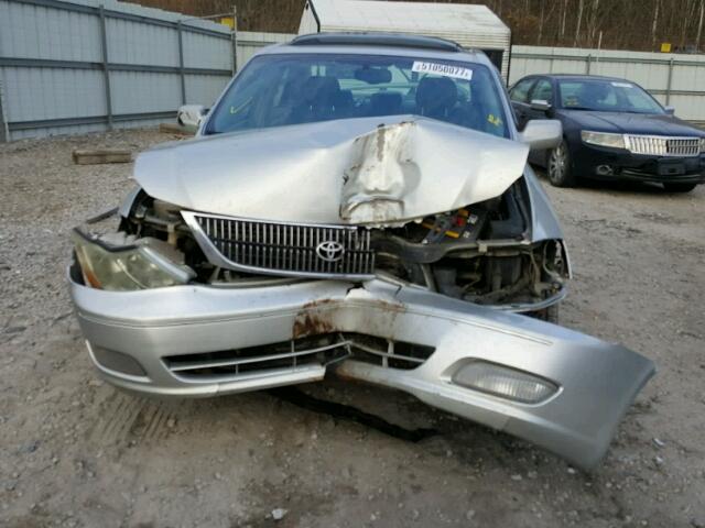 4T1BF28B0YU089772 - 2000 TOYOTA AVALON XL SILVER photo 9