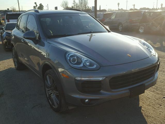 WP1AA2A2XGKA36725 - 2016 PORSCHE CAYENNE GRAY photo 1