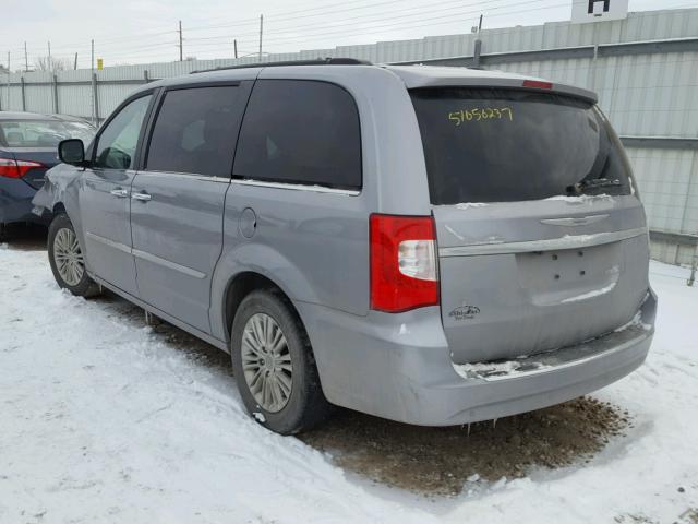 2C4RC1CGXFR630457 - 2015 CHRYSLER TOWN & COU SILVER photo 3