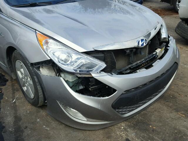 KMHEC4A42BA001830 - 2011 HYUNDAI SONATA HYB SILVER photo 9