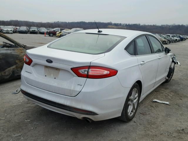 1FA6P0H70E5358612 - 2014 FORD FUSION SE WHITE photo 4