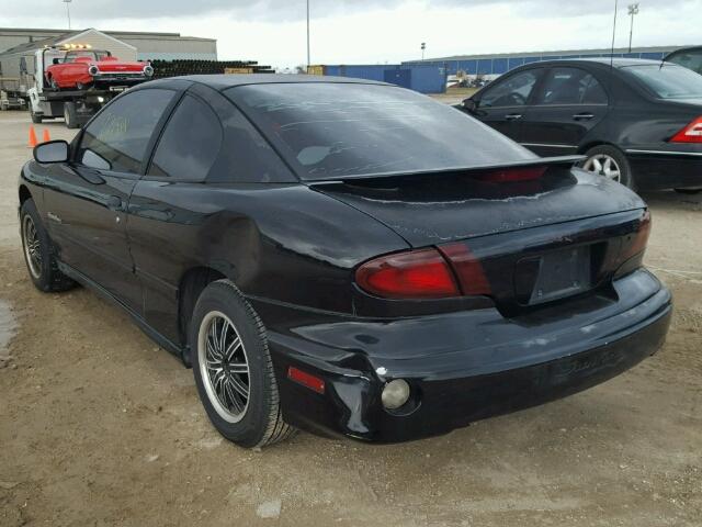 1G2JB124527478319 - 2002 PONTIAC SUNFIRE SE BLACK photo 3