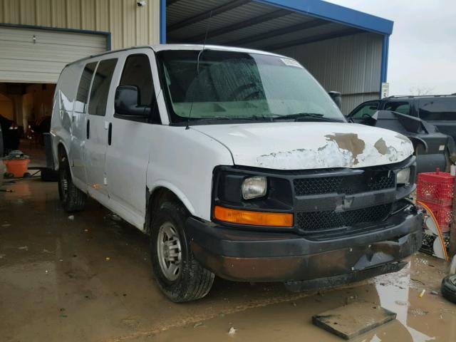 1GCGG25C281182458 - 2008 CHEVROLET EXPRESS G2 WHITE photo 1