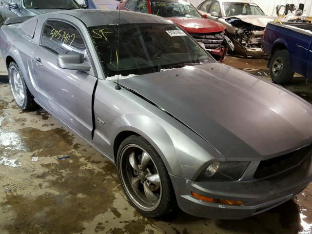 1ZVFT80N375314750 - 2007 FORD MUSTANG GRAY photo 1