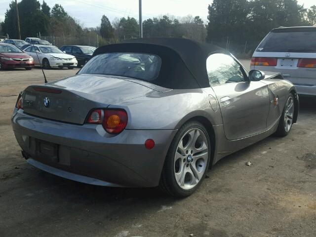 4USBT53413LU02599 - 2003 BMW Z4 3.0 GRAY photo 4