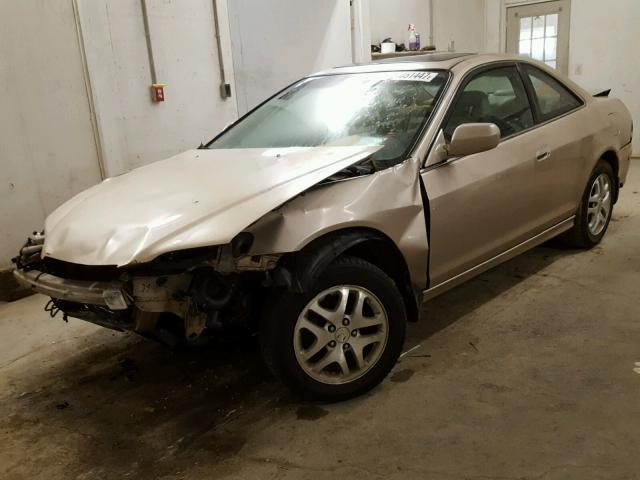 1HGCG225X2A025337 - 2002 HONDA ACCORD EX TAN photo 2