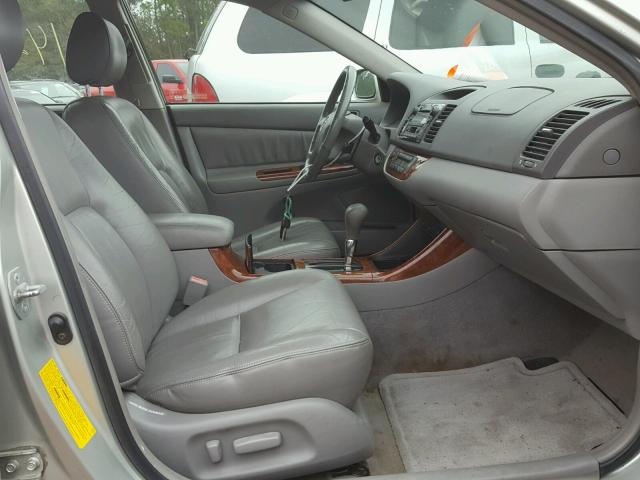 JTDBF30K520016630 - 2002 TOYOTA CAMRY LE SILVER photo 5