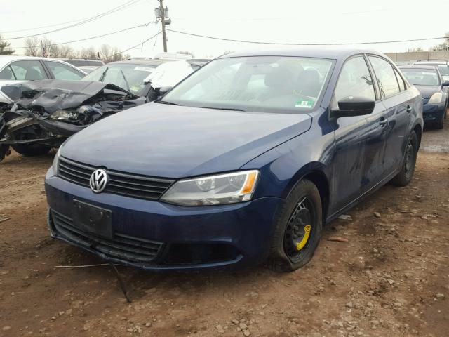3VW2K7AJ6CM398400 - 2012 VOLKSWAGEN JETTA BASE ლურჯი ფოტო 2