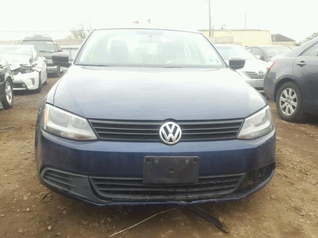 3VW2K7AJ6CM398400 - 2012 VOLKSWAGEN JETTA BASE ლურჯი ფოტო 9