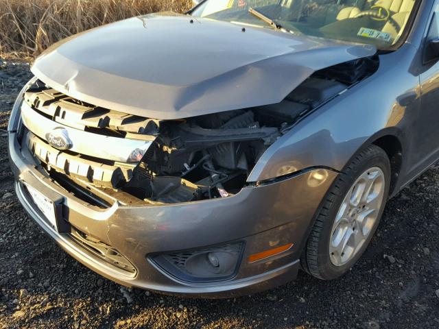 3FAHP0HA6AR429999 - 2010 FORD FUSION SE GRAY photo 9