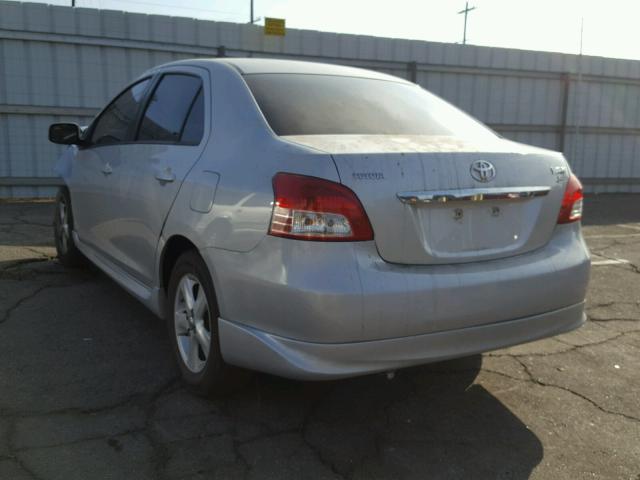 JTDBT923081210499 - 2008 TOYOTA YARIS GRAY photo 3