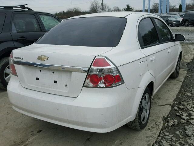 KL1TD56608B060541 - 2008 CHEVROLET AVEO BASE WHITE photo 4