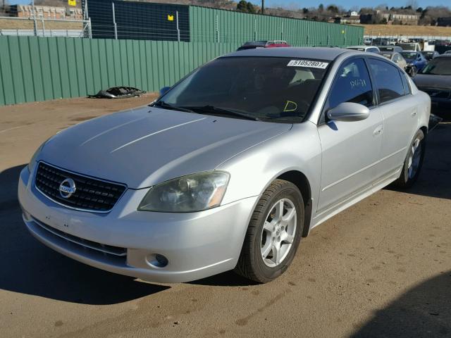 1N4AL11D55C238571 - 2005 NISSAN ALTIMA S SILVER photo 2