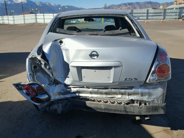 1N4AL11D55C238571 - 2005 NISSAN ALTIMA S SILVER photo 9