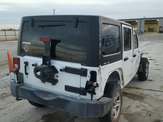 1C4BJWKGXGL293501 - 2016 JEEP WRANGLER U WHITE photo 4