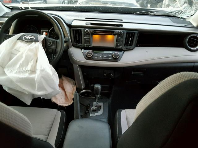 2T3WFREVXHW375077 - 2017 TOYOTA RAV4 XLE BLACK photo 9