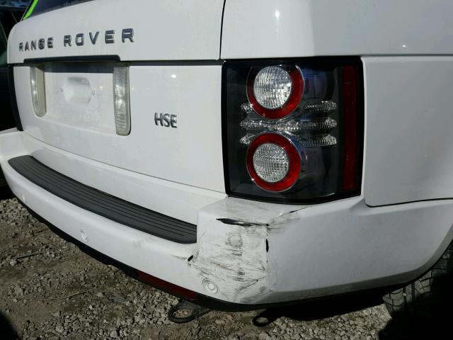 SALMF1D49BA350090 - 2011 LAND ROVER RANGE ROVE WHITE photo 9