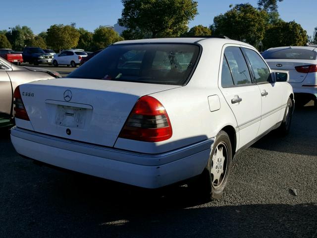 WDBHA22E7TF381432 - 1996 MERCEDES-BENZ C 220 WHITE photo 4