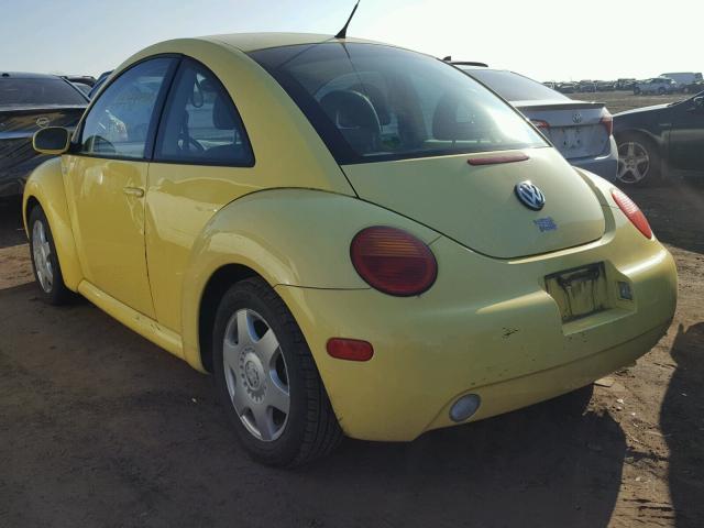 3VWCB21C61M446175 - 2001 VOLKSWAGEN NEW BEETLE YELLOW photo 3