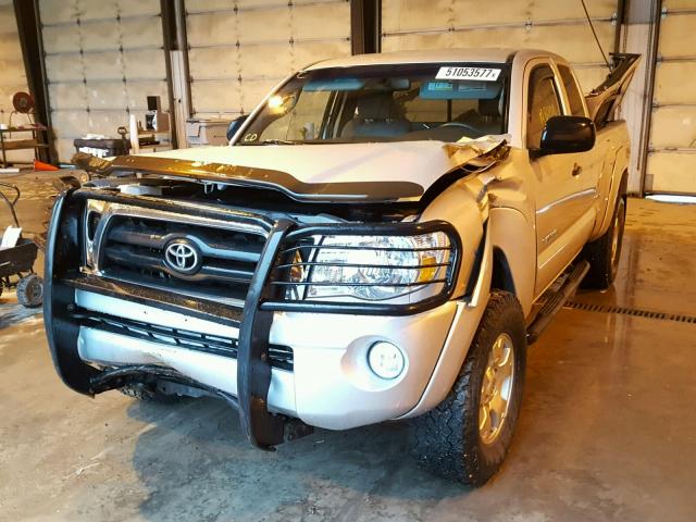 5TEUU42N88Z503549 - 2008 TOYOTA TACOMA ACC SILVER photo 2