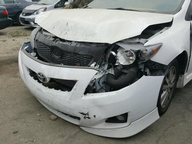 2T1BU4EE3AC476579 - 2010 TOYOTA COROLLA BA WHITE photo 9