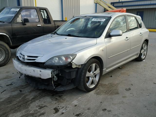 JM1BK343351296495 - 2005 MAZDA 3 HATCHBAC SILVER photo 2