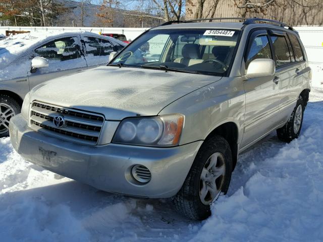 JTEGD21A130064280 - 2003 TOYOTA HIGHLANDER GOLD photo 2