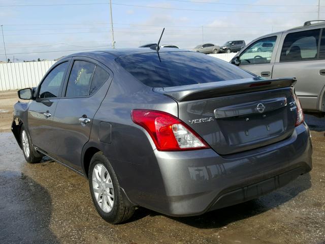 3N1CN7AP4HL805990 - 2017 NISSAN VERSA S GRAY photo 3