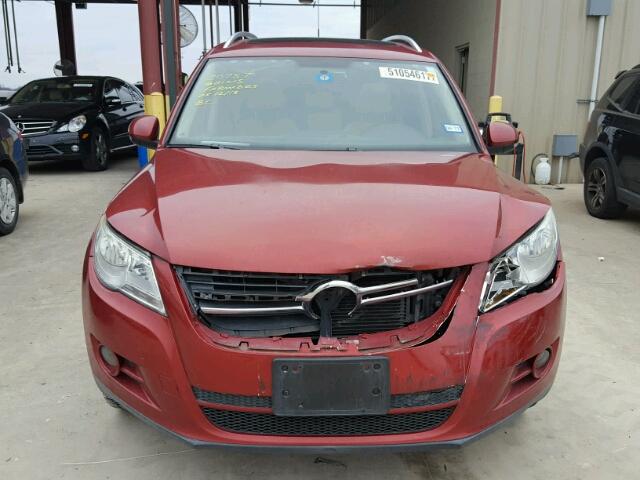 WVGAV75N19W005538 - 2009 VOLKSWAGEN TIGUAN S RED photo 9