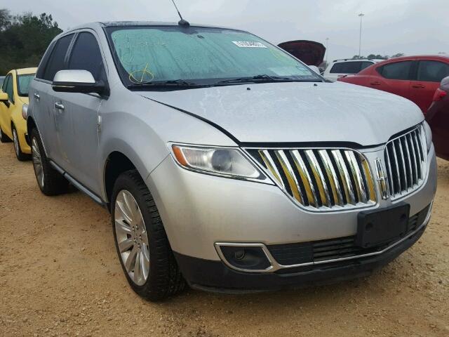 2LMDJ6JK8DBL23458 - 2013 LINCOLN MKX SILVER photo 1