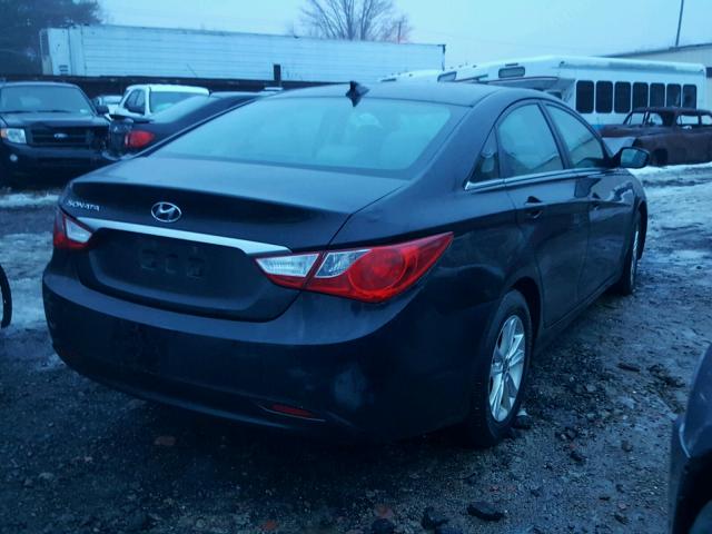 5NPEB4AC5DH517237 - 2013 HYUNDAI SONATA GLS BLACK photo 4