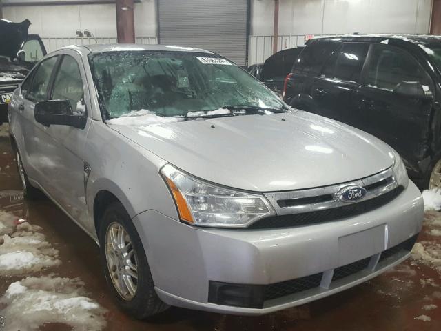 1FAHP35N58W143898 - 2008 FORD FOCUS SE GRAY photo 1