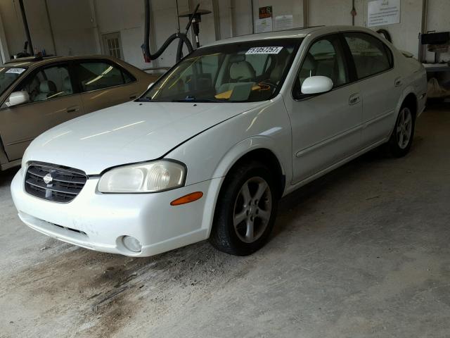 JN1CA31D81T822920 - 2001 NISSAN MAXIMA GXE WHITE photo 2